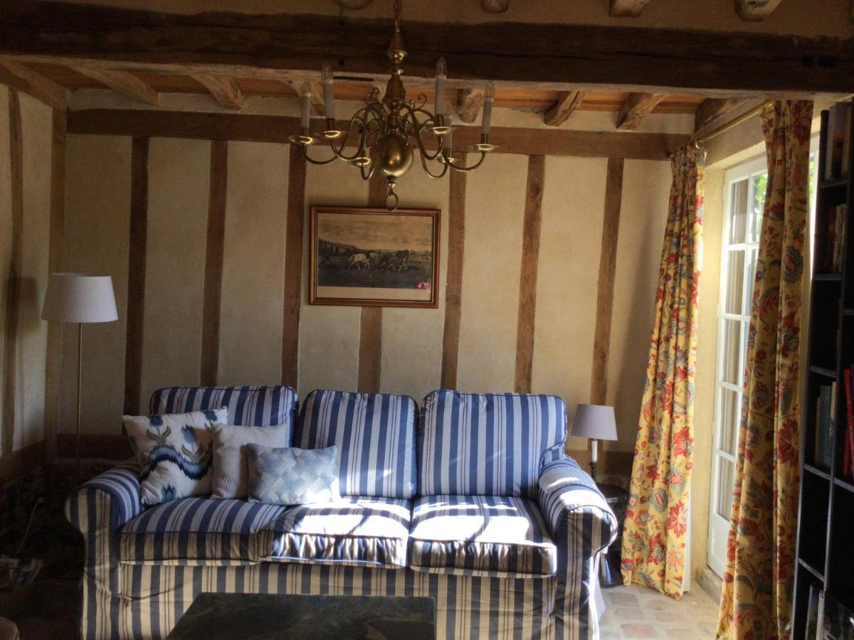 Le Clos-Masure De Beatrice Montreuil-en-Caux Екстериор снимка
